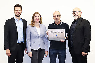 Ruderer Klebetechnik ist neuer Premium Partner vom Klebstoffhersteller H.B. Fuller